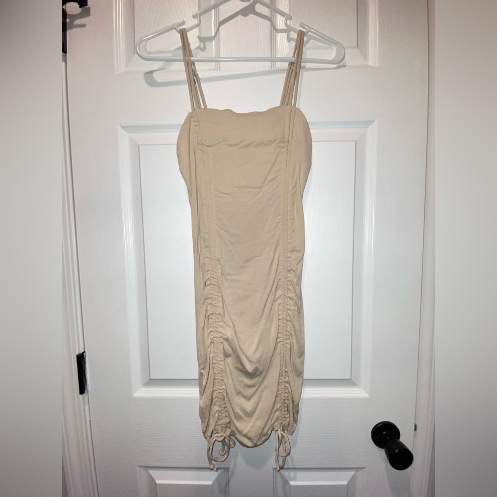 Tan scrunchy dress